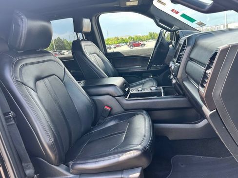 Used 2018 Ford Expedition Max Limited w/ Equipment Group 302A AWD/4WD image 9