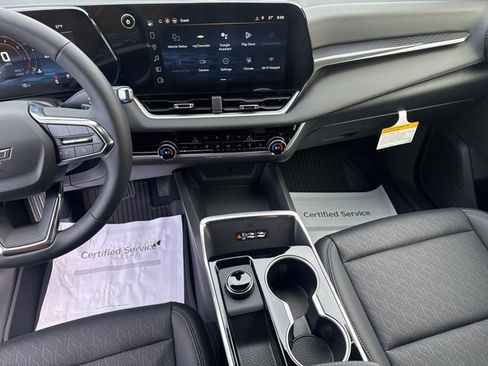 New 2026 Chevrolet Equinox LT w/ Convenience Package II image 18