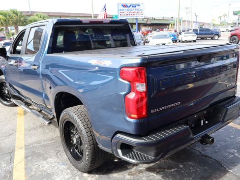 Used 2019 Chevrolet Silverado 1500 Custom w/ Custom Value Package AWD/4WD image 5