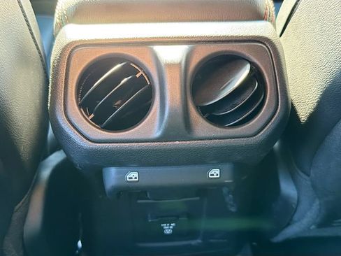 Used 2022 Jeep Wrangler Unlimited Rubicon w/ Steel Bumper Group AWD/4WD image 24