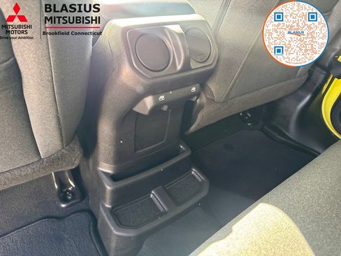 Used 2024 Jeep Wrangler Unlimited w/ Convenience Group AWD/4WD image 42