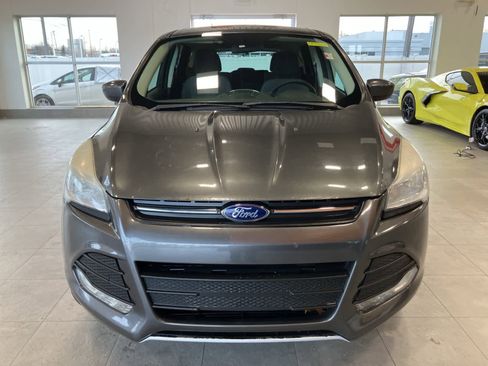 Used 2015 Ford Escape SE image 2
