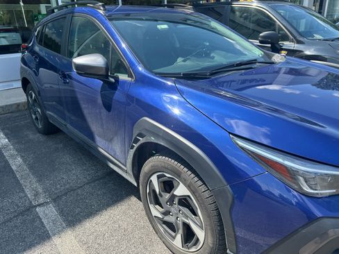 Used 2024 Subaru Crosstrek 2.5i Limited AWD/4WD image 3