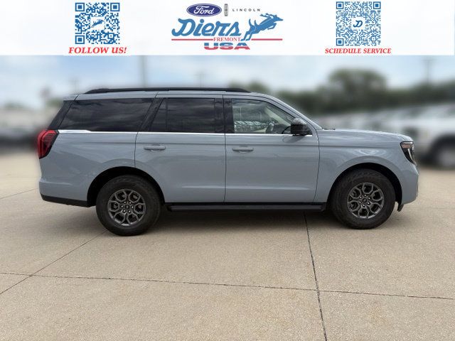 Certified 2025 Ford Expedition Active AWD/4WD image 4