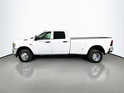 New 2026 RAM 3500 Tradesman AWD/4WD image 4