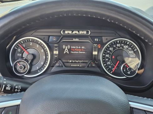 Used 2022 RAM 1500 Big Horn AWD/4WD image 30