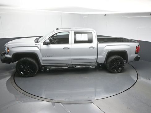 Used 2017 GMC Sierra 1500 SLT w/ Enhanced Driver Alert Package image 43