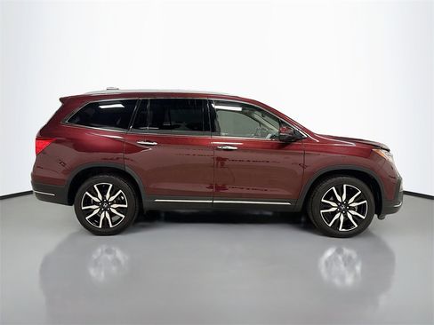Used 2019 Honda Pilot Touring image 8