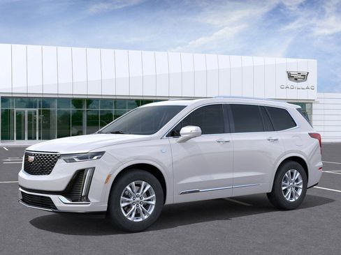 New 2025 Cadillac XT6 Luxury FWD image 2