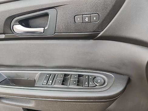Used 2017 Chevrolet Traverse LT AWD/4WD image 30