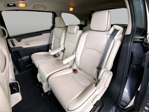 Used 2025 Honda Odyssey Touring image 21