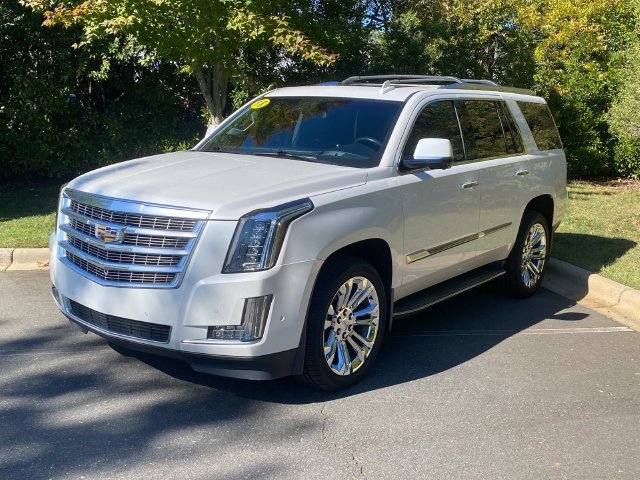Used 2018 Cadillac Escalade Luxury w/ LPO, Radiant Package AWD/4WD image 3