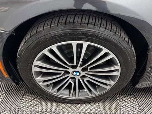 Used 2018 BMW 530i RWD image 21