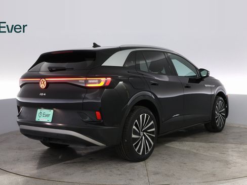 Used 2023 Volkswagen ID.4 Pro S Plus image 12
