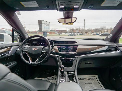 Used 2020 Cadillac XT6 Sport w/ Platinum Package image 15