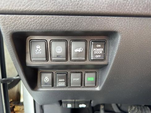 Used 2017 Nissan Rogue SL AWD/4WD image 11