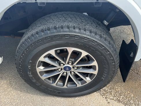 Used 2020 Ford F150 XLT w/ Equipment Group 302A Luxury AWD/4WD image 40