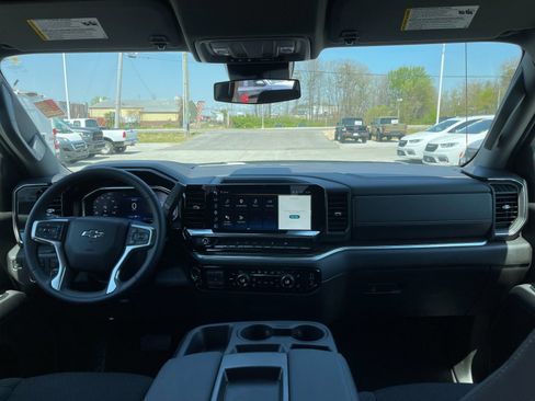 Used 2026 Chevrolet Silverado 1500 RST w/ LPO, Dark Essentials Package AWD/4WD image 15