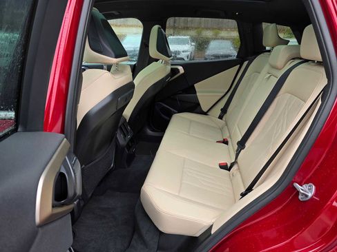 Used 2025 BMW X3 xDrive30i w/ Premium Package image 16