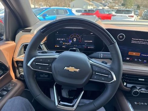 New 2026 Chevrolet Suburban High Country AWD/4WD image 12