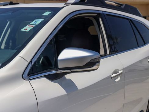 Used 2024 Subaru Outback Touring AWD/4WD image 12
