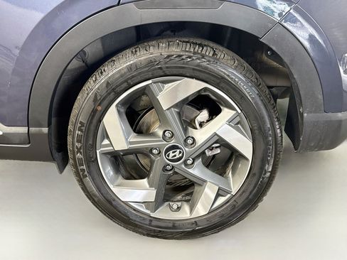 Used 2024 Hyundai Venue Limited FWD image 37