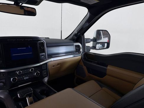 Used 2022 Ford F150 Lariat AWD/4WD image 22