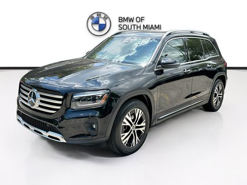 Used 2024 Mercedes-Benz GLB 250 image 3