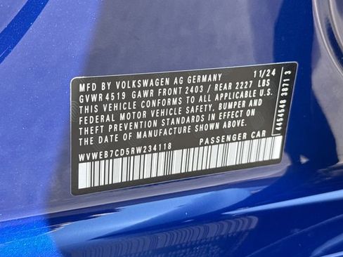 Used 2024 Volkswagen Golf R AWD/4WD image 30