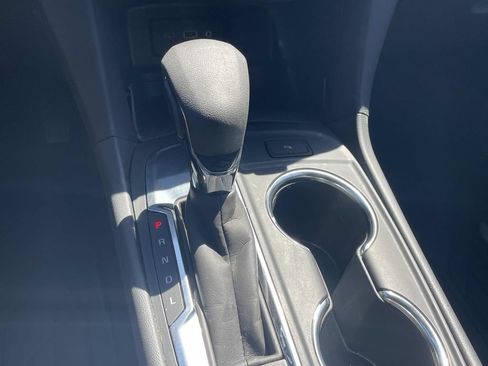 Used 2024 Chevrolet Equinox LT w/ LPO, Floor Liner Package FWD image 21