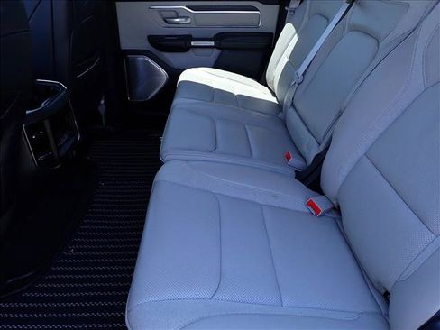 Used 2022 RAM 1500 Limited AWD/4WD image 10