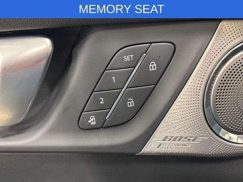 Used 2025 Buick Enclave Avenir w/ Super Cruise Package AWD/4WD image 36