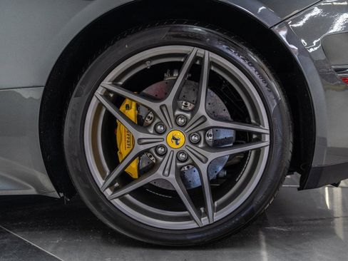 Used 2017 Ferrari California T image 96