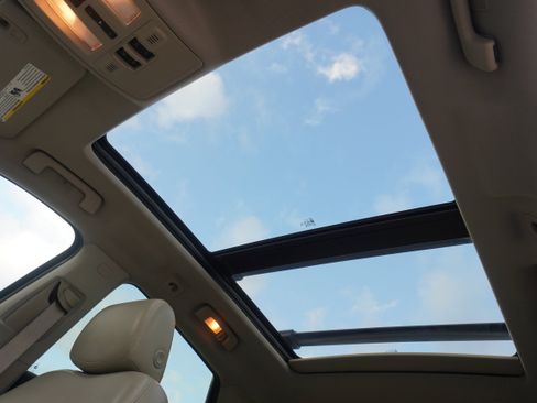 Used 2014 Cadillac SRX Premium image 21