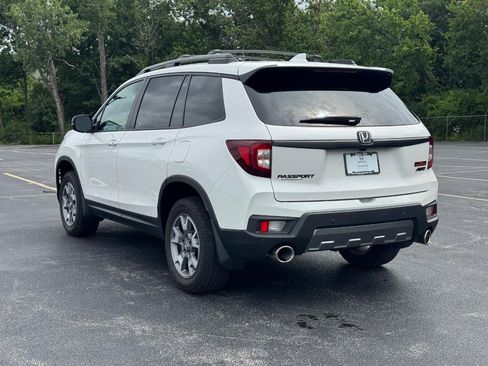 Certified 2023 Honda Passport TrailSport image 7