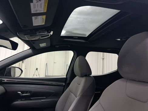 Used 2022 Hyundai Santa Cruz SEL Premium image 19