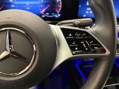 Certified 2025 Mercedes-Benz GLA 250 image 22