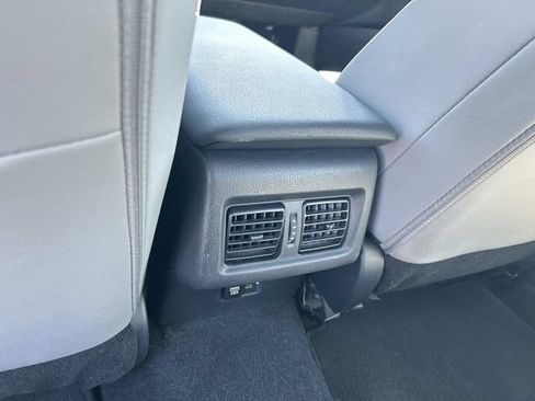 Used 2025 Toyota Camry SE w/ Convenience Package FWD image 17