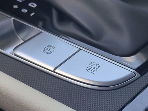 New 2026 Hyundai Elantra Limited FWD image 29