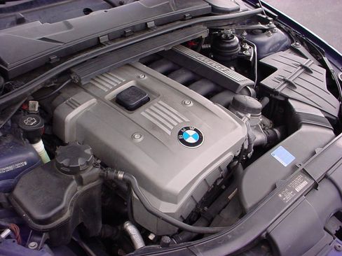 Used 2006 BMW 325xi Sedan AWD/4WD image 32