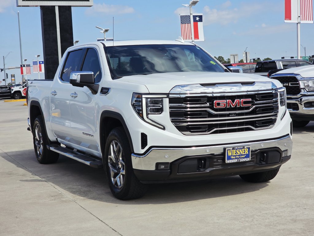 Used 2024 GMC Sierra 1500 SLT AWD/4WD image 3