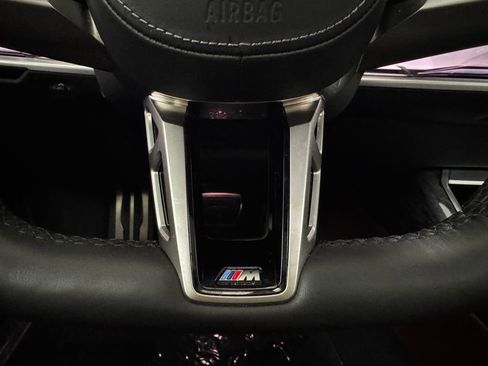 Used 2023 BMW 760i xDrive w/ Executive Package image 28