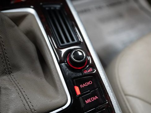 Used 2010 Audi A4 2.0T Premium Plus image 51