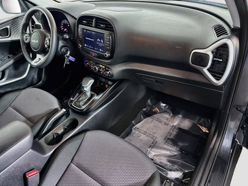 Used 2022 Kia Soul LX w/ Technology Package FWD image 29