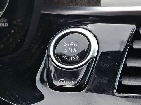 Used 2022 BMW M550i xDrive w/ Premium Package image 23