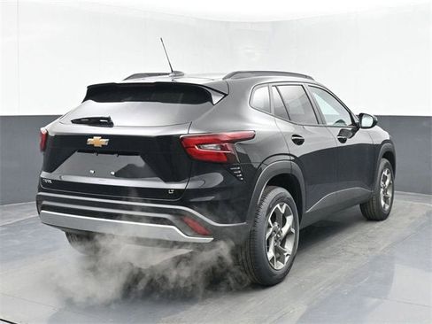 New 2026 Chevrolet Trax LT w/ Driver Confidence Package image 14