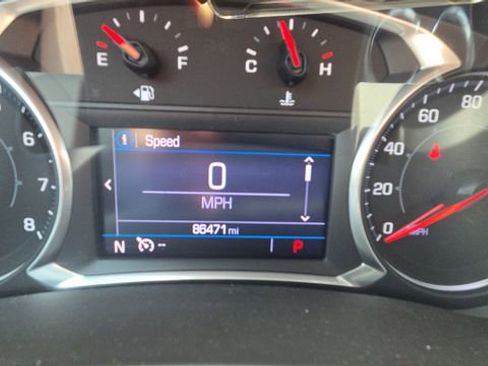 Used 2022 GMC Terrain SLE w/ Driver Convenience Package image 13