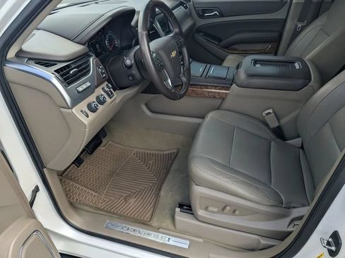 Used 2017 Chevrolet Tahoe Premier AWD/4WD image 9