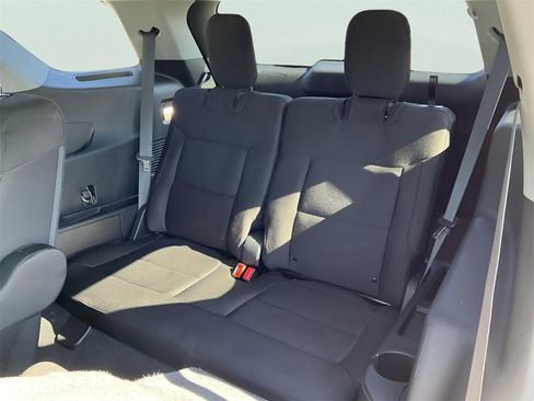 Certified 2022 Ford Explorer XLT image 27