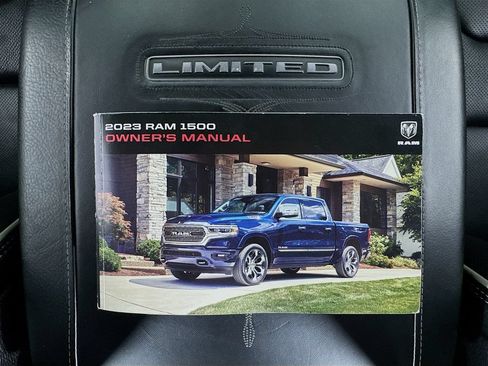 Used 2023 RAM 1500 Limited w/ Body-Colour Bumper Group AWD/4WD image 34